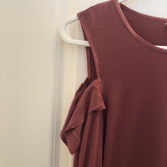 GARAGE off the shoulder top - Picture 3 of 4